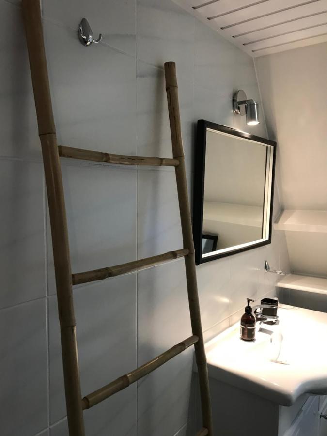 Heavenly Renovated Cabin Near Pittoresque Durbuy - Whistler Villa Exteriör bild